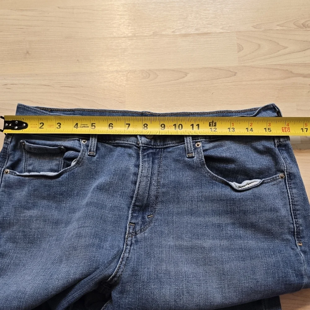 Levis 505 Straight Jeans Size 10 (30 Waist, 32 Length)